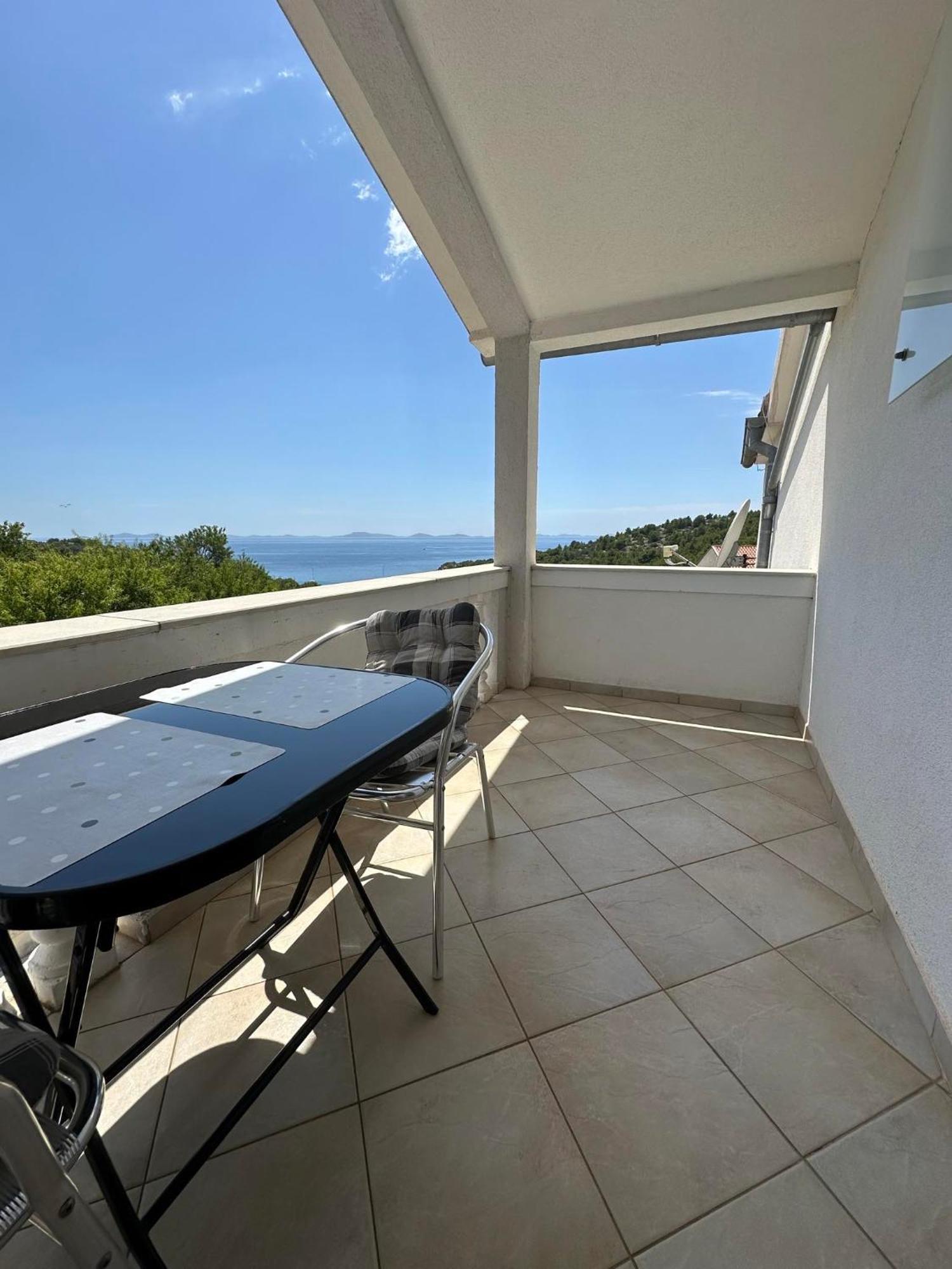Apartmani Ljubica, Murter Bagian luar foto